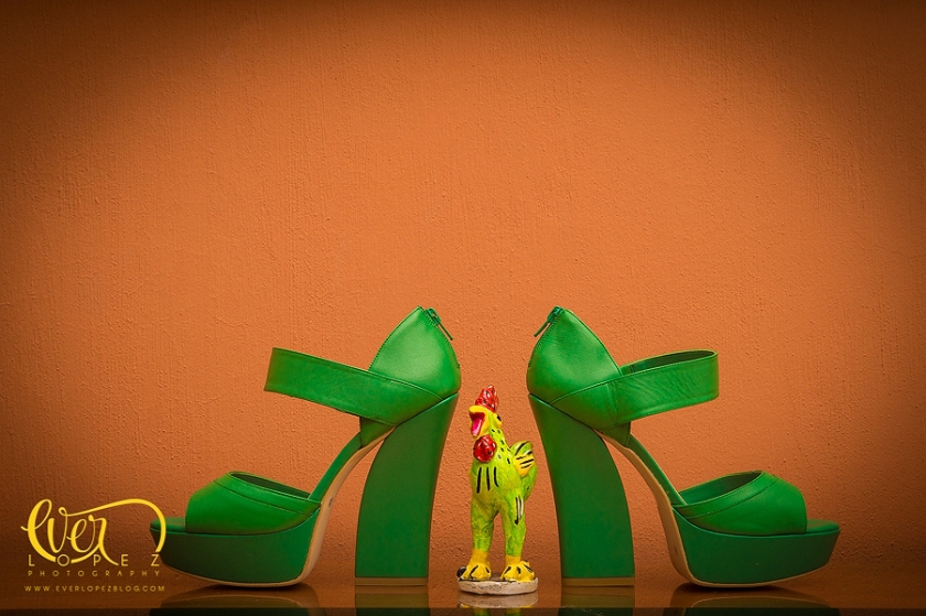 Zapatos tacones verdes para novia, fotografo profesional de bodas Ever Lopez