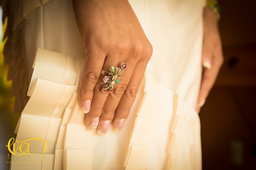 anillo de compromiso de la novia, anillo diseño mexicano, diseño de anillos para boda, anillos de compromiso, fotos arreglo de la novia